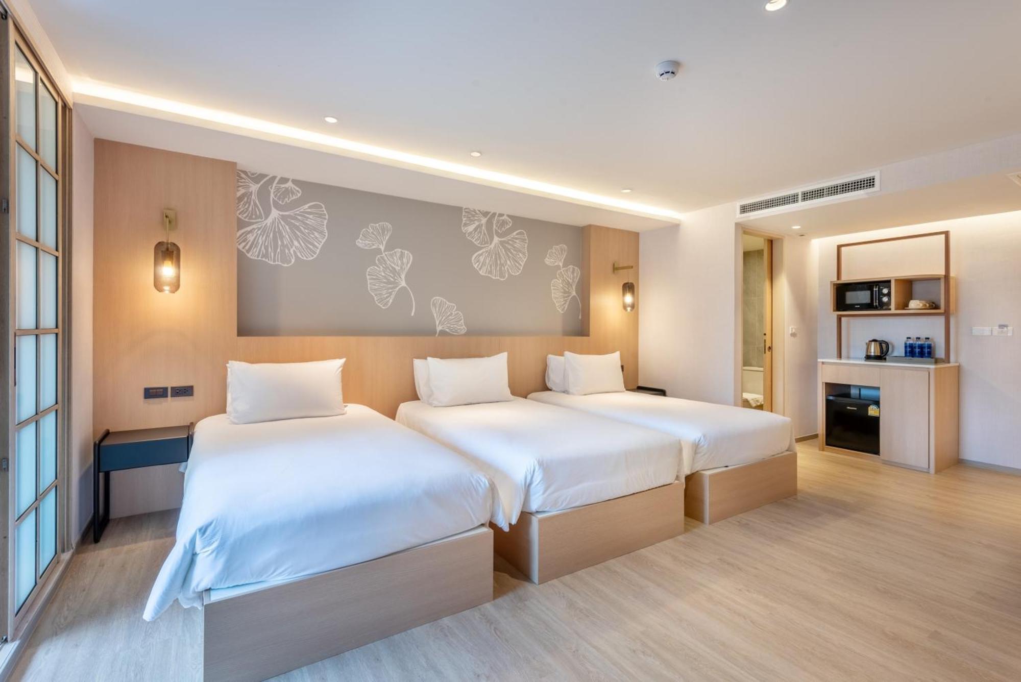 Salaya One Hotel & Service Apartment Екстериор снимка