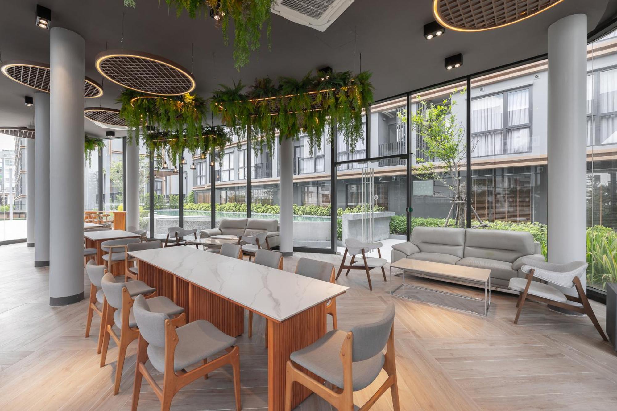 Salaya One Hotel & Service Apartment Екстериор снимка