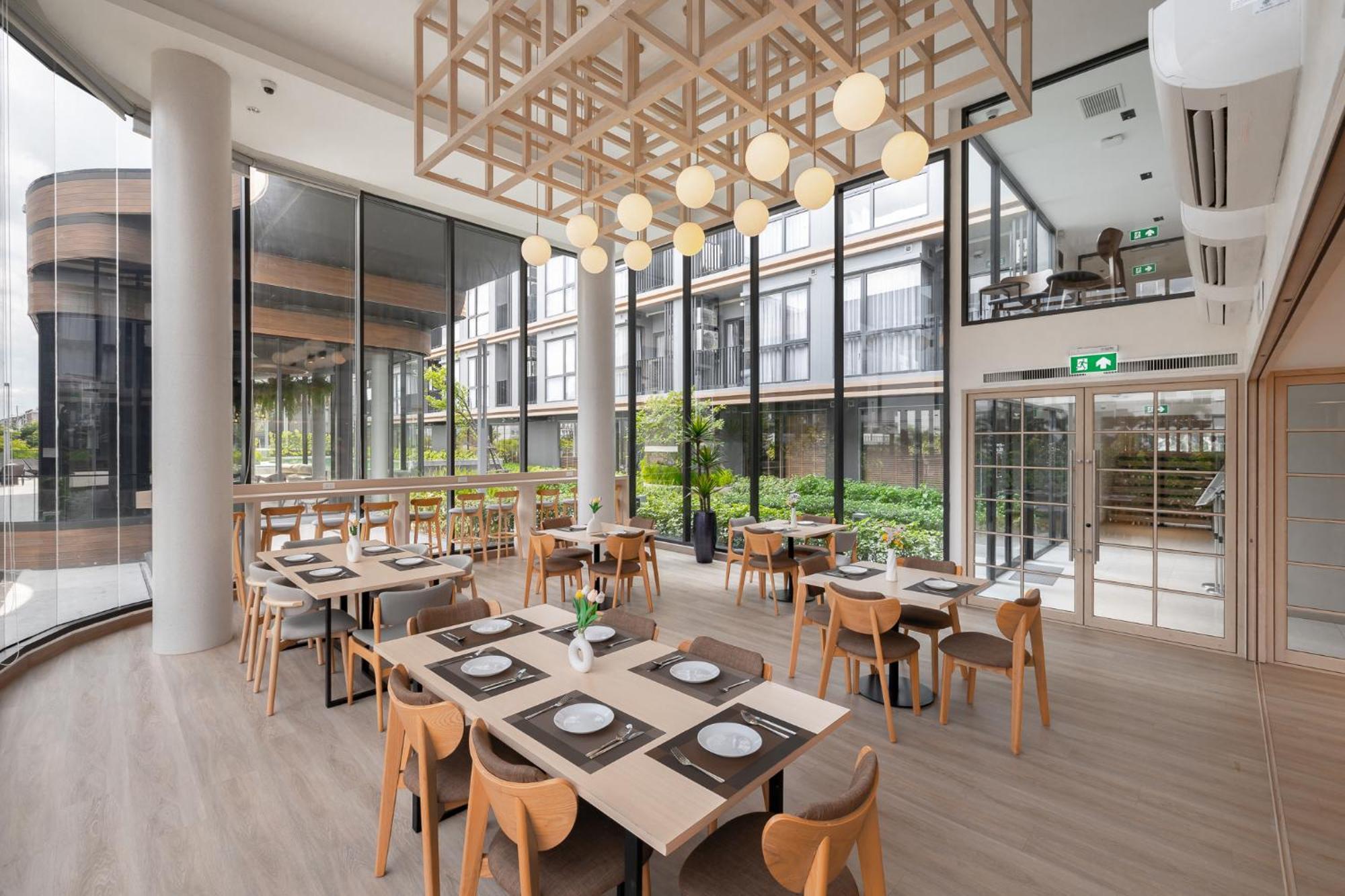 Salaya One Hotel & Service Apartment Екстериор снимка